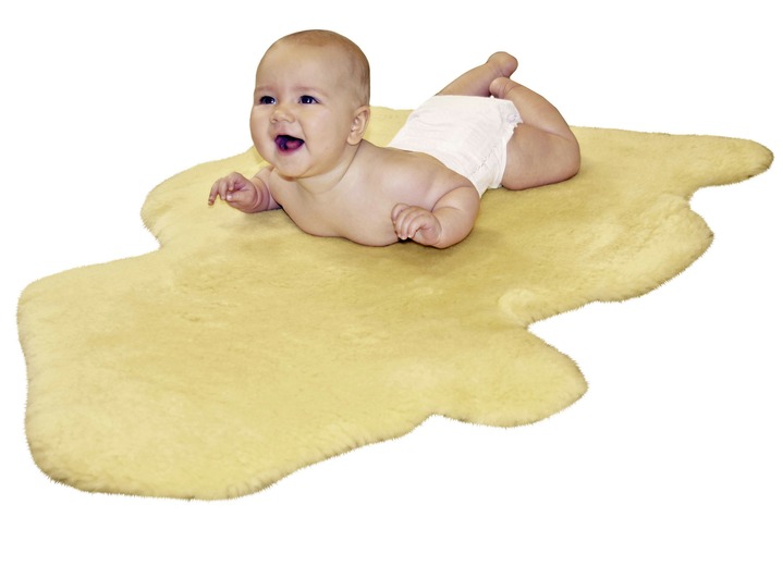 Teppiche - Baby-Lammfell aus hochwertigem Merino-Lammfell, in Farbe GOLD-BEIGE Ansicht 1