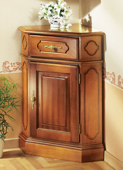 Möbel - Eck-Kommode mit eleganten, goldfarbenen Metallgriffen, in Farbe KIRSCHBAUM Ansicht 1