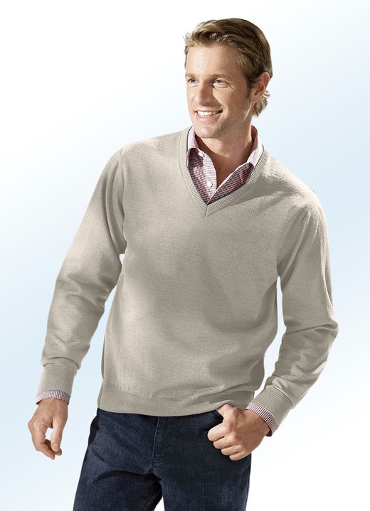 Uni - Pullover in 4 Farben mit V-Ausschnitt Uni - Pullover in 4 Farben mit V-Ausschnitt, in Größe 046 bis 062, in Farbe BEIGE MELIERT