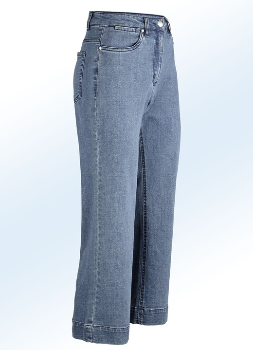 Hosen mit Knopf- und Reißverschluss - Jeans-Culotte in 5-Pocket-Form Hosen mit Knopf- und Reißverschluss - Jeans-Culotte in 5-Pocket-Form, in Größe 017 bis 050, in Farbe JEANSBLAU