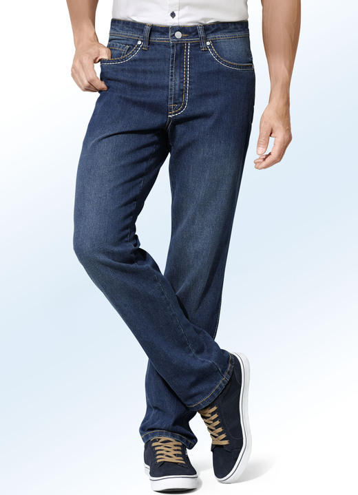 - Jeans in 2 Farben, in Größe 024 bis 060, in Farbe DUNKELBLAU Ansicht 1