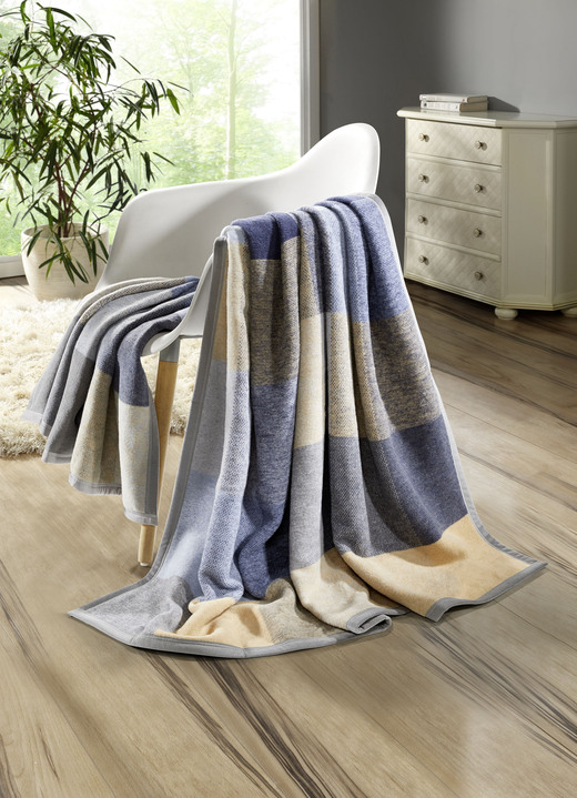 Decken - Kuschelweiche Schlafdecke, in Farbe BLAU Ansicht 1