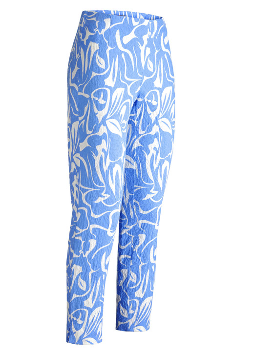 Hosen in Schlupfform - Hose in 7/8-Länge und aktueller Dessinierung Hosen in Schlupfform - Hose in 7/8-Länge und aktueller Dessinierung, in Größe 018 bis 052, in Farbe AZURBLAU-ECRU