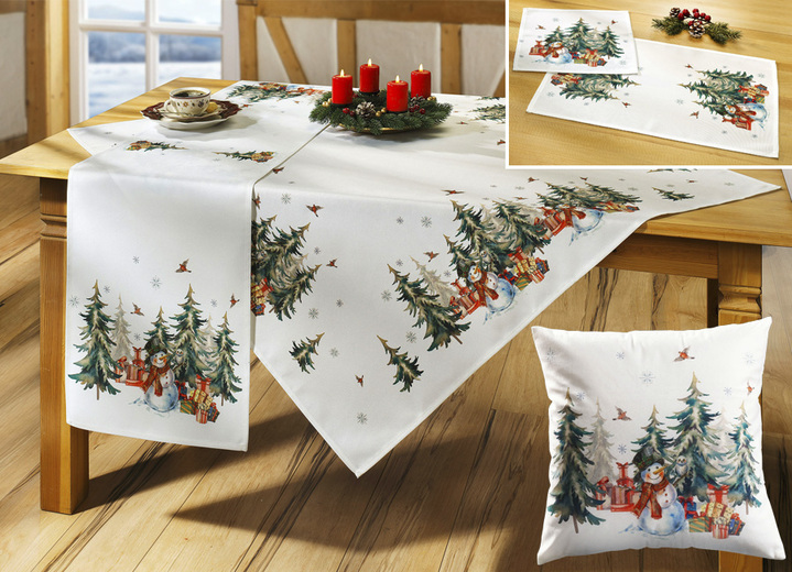Heimtextilien - Weihnachtliche Tisch- und Raumdekoration, in Größe 130 (2 Deckchen, 30x 30 cm) bis 404 (Kissenbezug, 40x 40 cm), in Farbe WEISS