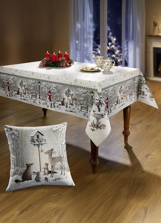 Tisch- und Raumdekoration mit Winterlandschaft
