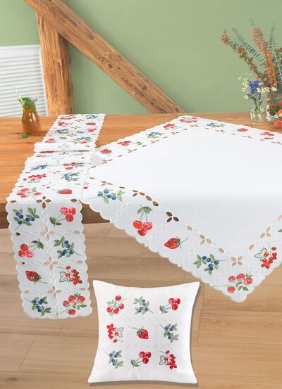 Fröhliche Tisch- und Raumdekoration 