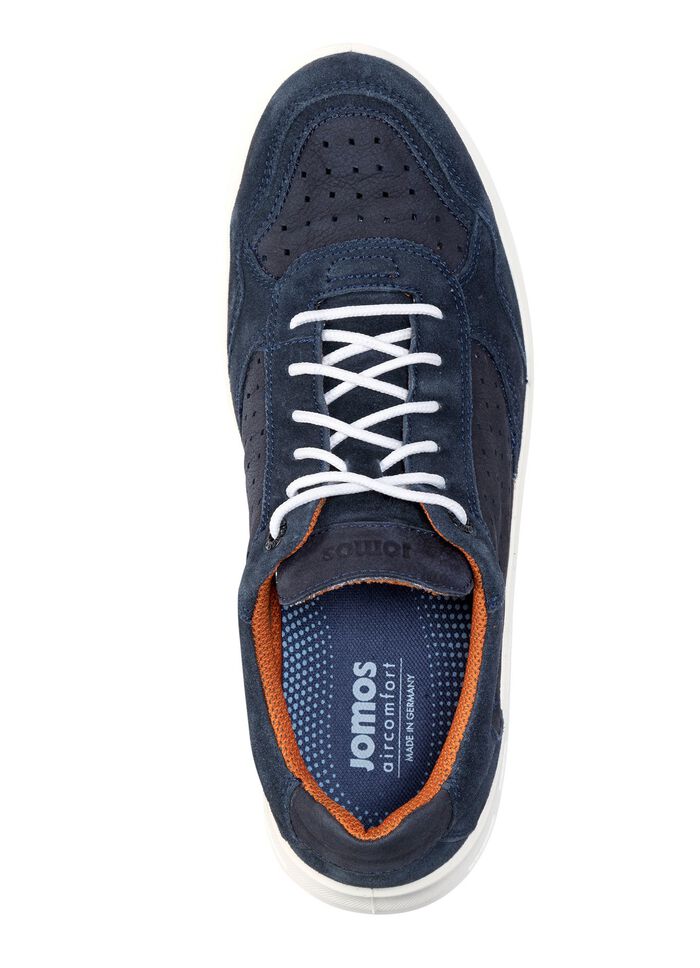 Schn&uuml;rschuh aus weichem Veloursleder 