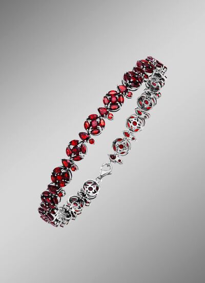 Attraktives Armband mit Granat 