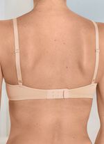 Triumph Body Make-Up Illusion Lace BH mit flexiblen Komfortb&uuml;geln PUDER