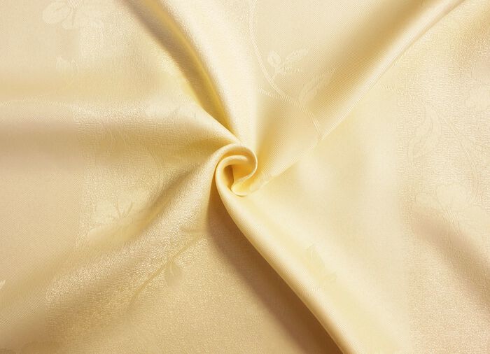 Querbehang mit edlem Glanz. NATUR