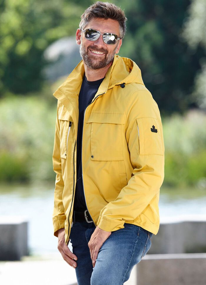 Kurzjacke von &bdquo;New Canadian&ldquo; 