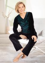 Hausanzug mit Streifen-Dessin 