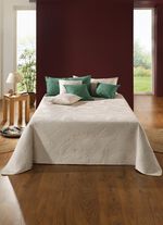 Kuschelige Tagesdecke CREME