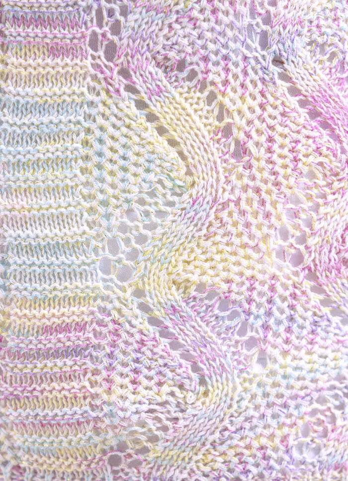 Pullover in hochwertigem Farbverlauf mit dezentem Glitzer 