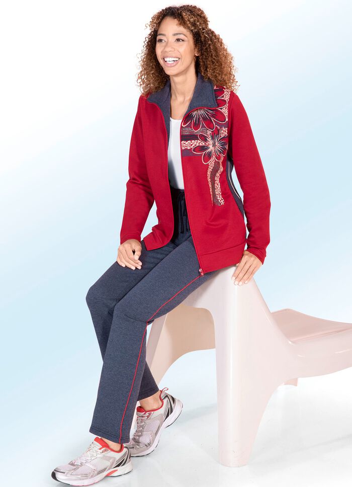 Freizeitanzug mit Blumendruck 