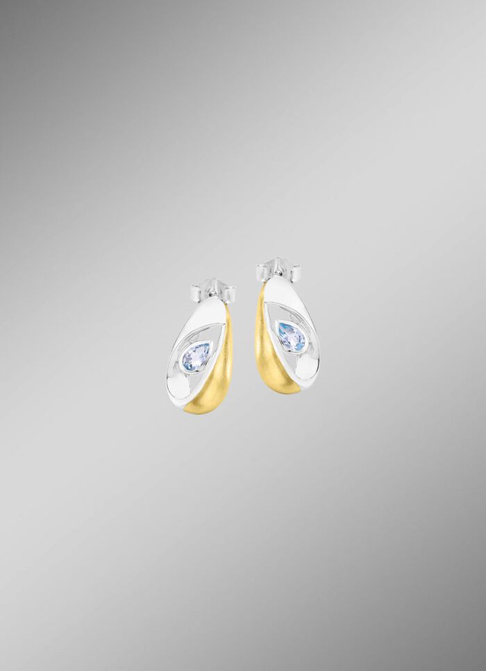 Schicke Ohrstecker mit Blautopas 