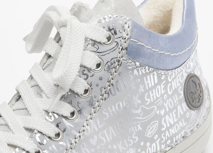 Rieker Schnür-Bootie aus originell bedrucktem Synthetikmaterial SILBERGRAU-BLEU