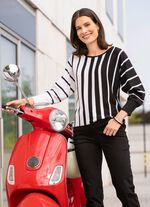 Pullover in Fledermausform 