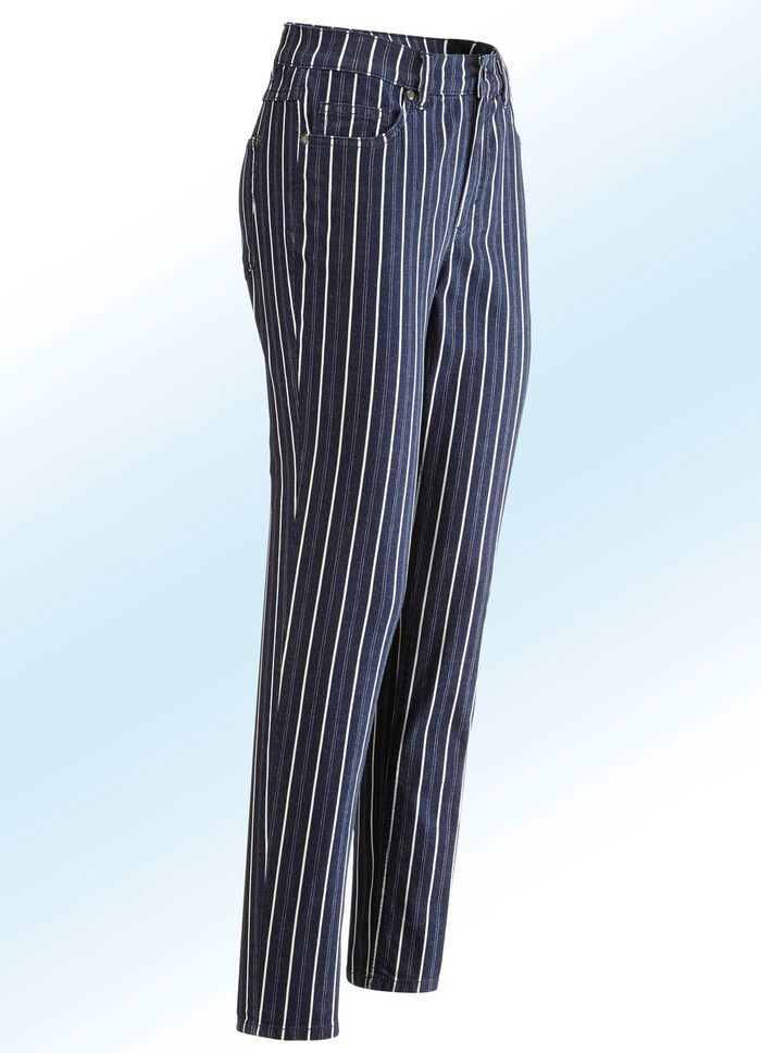 Jeans in aparter Streifendessinierung 