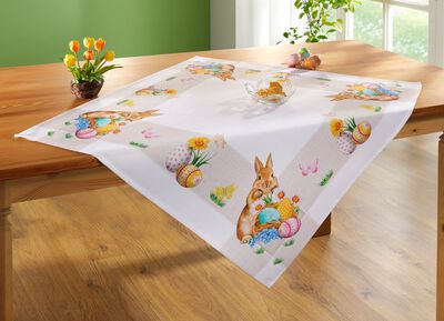 Zauberhafte Tischdecke mit niedlichen Ostermotiven 