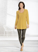 Longshirt mit Plättchenzier in 2 Farben HONIG