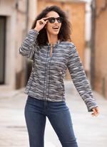 Blusenjacke aus Boucl&eacute; 