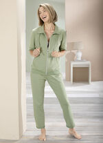 Hausanzug von Laurina PISTAZIE