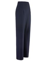 Hose mit modisch ausgestellter Fu&szlig;weite 