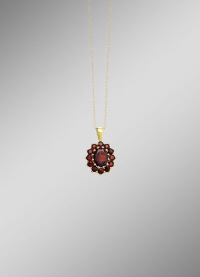 Blütenförmiger Anhänger mit Granat  