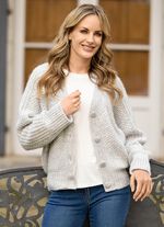 Strickjacke in Grobstrick 