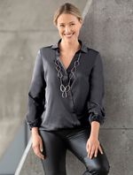 Bluse mit innenliegendem Druckknopf in 2 Farben 