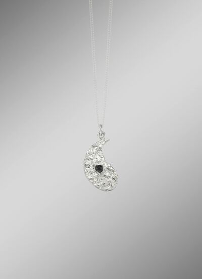 Yang-Anh&auml;nger aus rhodiniertem Silber  