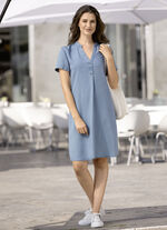 Jeans-Kleid in sommerlicher, leichter Qualität HELLBLAU