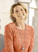 Silberfarbene Halskette mit Anh&auml;nger 