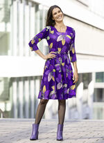 Kleid mit Bindegürtel 