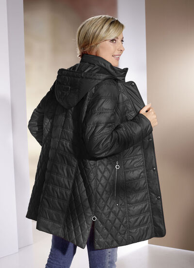 Jacke mit Reißverschluss an den Seitenschlitzen  Jacke mit Reißverschluss an den Seitenschlitzen