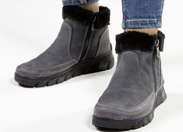 ELENA EDEN-Bootie mit schwarzem Plüschkragen GRAU