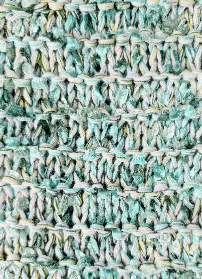 Pullover mit hochwertigem Federeffektgarn 