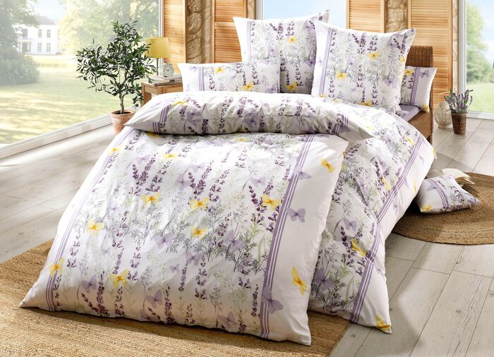 Bettw&auml;sche-Garnitur mit farbenfroher Lavendelwiese 