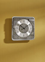Hochwertige Wanduhr