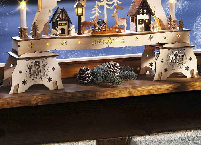 Beleuchteter Lichterbogen / Schwibbogen-Podeste 