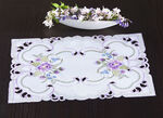 Tischdecke oder Kissenbezug mit Bl&uuml;ten-Stickerei WEISS-BUNT