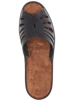 Pantolette mit Zierlochung 