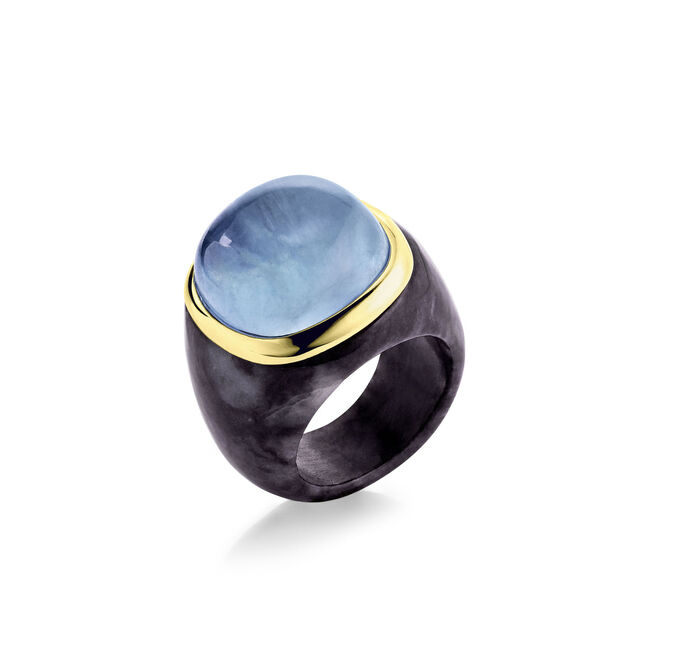 Damenring mit echt Aquamarin und Ringschiene aus echter Jade