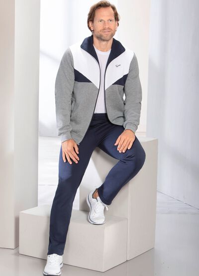 Freizeitanzug mit Seitentaschen 