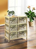 Regal mit sichtbarer Holzstruktur 