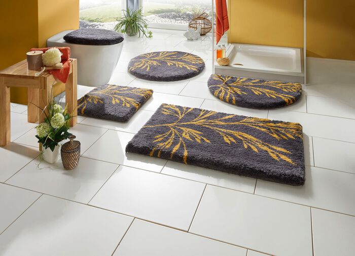 Badgarnitur mit rutschhemmender Latexierung 