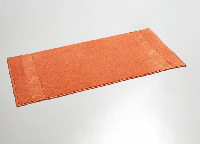 Barfu&szlig;weicher Badteppich mit nat&uuml;rlichem Bl&auml;tter-Dessin MANDARINE