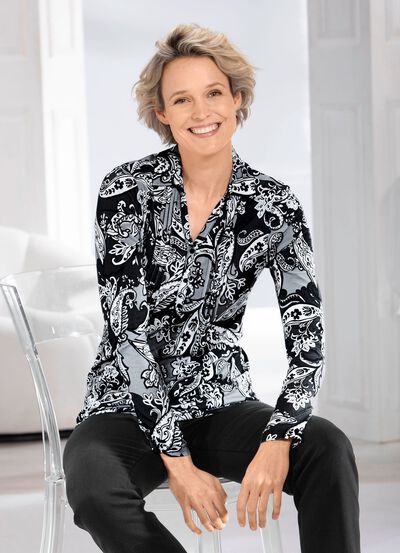 Poloshirt mit Biesenverarbeitung in 2 Farben 