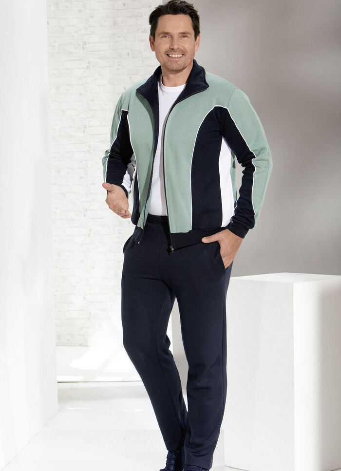 Freizeitanzug mit Seitentaschen 